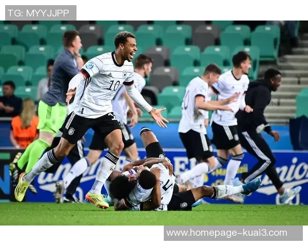 U21德国队与意大利队激战正酣青少年足球赛场的巅峰对决